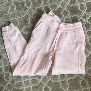 Lululemon Scuba Jogger in Pink